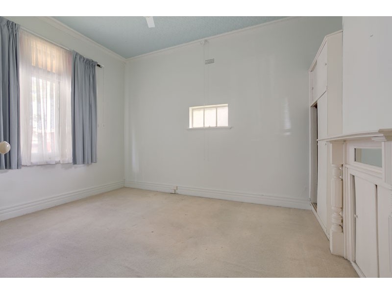 27 Waltham Street, Flemington VIC 3031