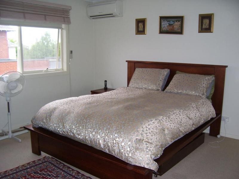 8 Rafa Court, Maribyrnong VIC 3032