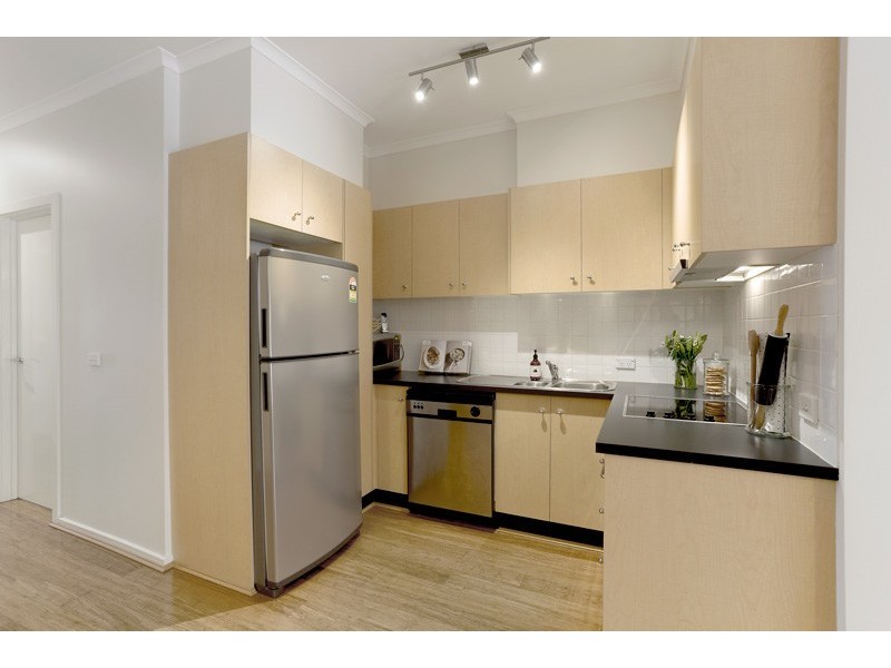 4/8 Mawbey Street, Kensington VIC 3031