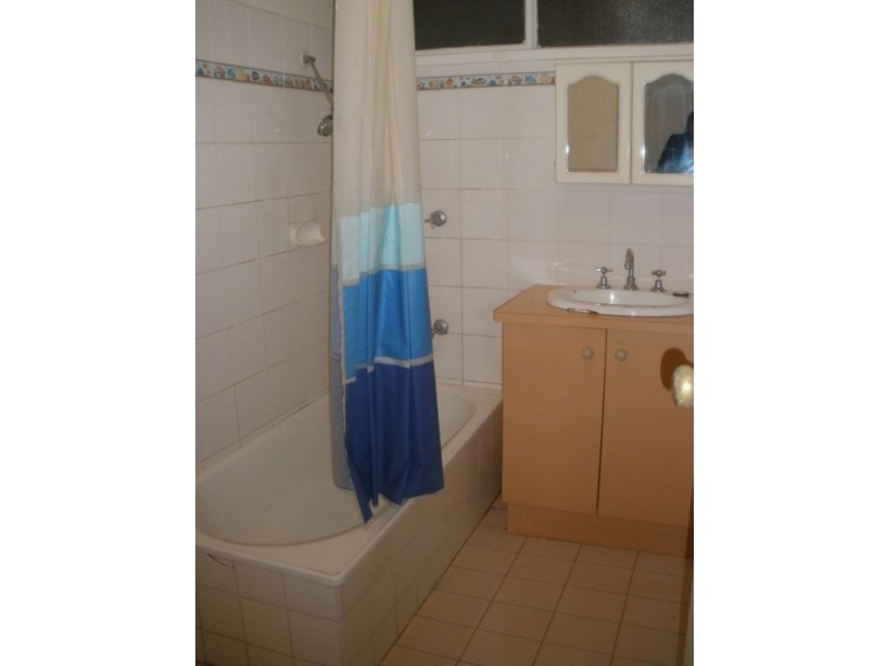 4/11 Walter Street, Ascot Vale VIC 3032