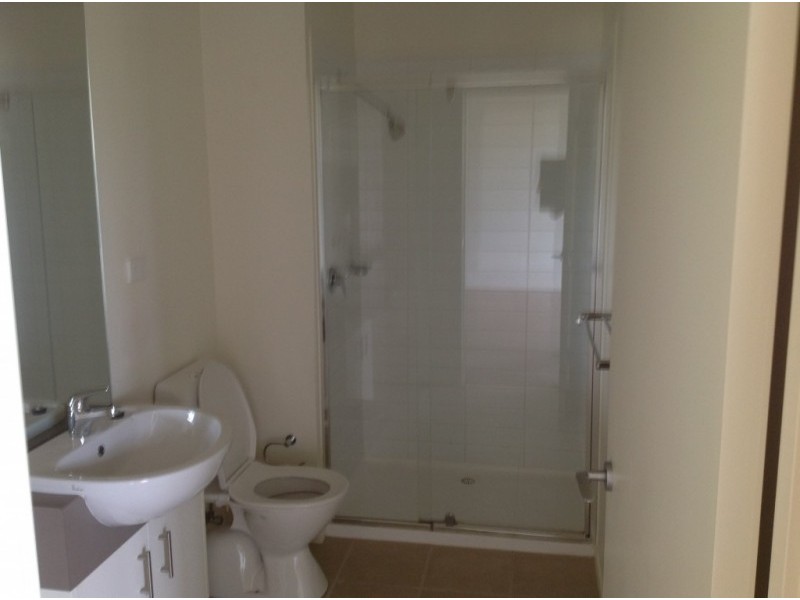 206/68 Altona Street, Kensington VIC 3031