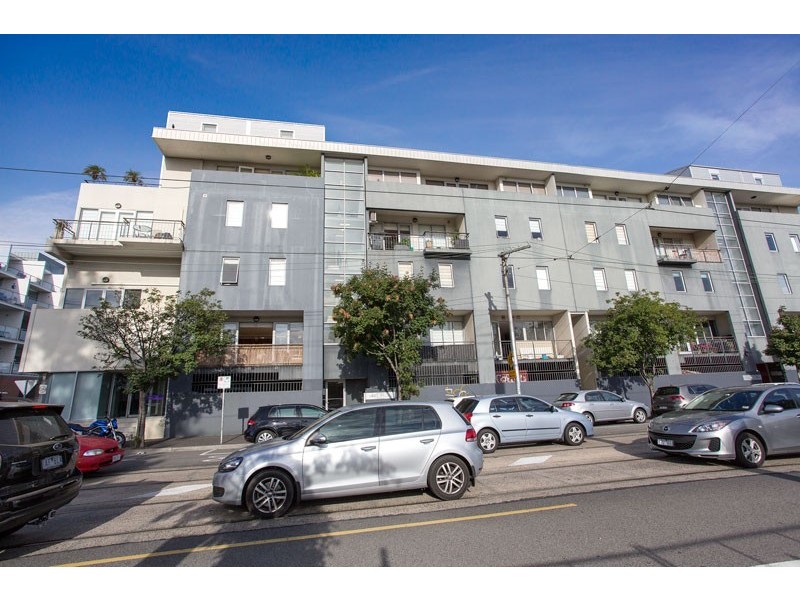 2/128 Chapel Street, St Kilda VIC 3182