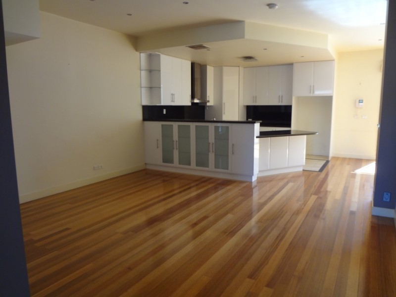 124 Roberts Street, Yarraville VIC 3013