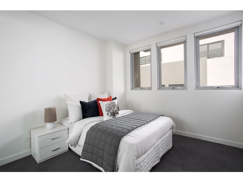 18/32 Napier Street, Essendon VIC 3040