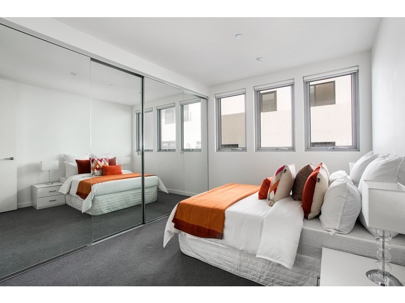 18/32 Napier Street, Essendon VIC 3040