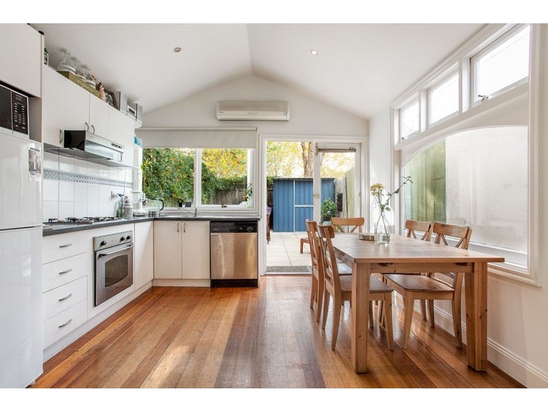 5 Eastwood Street, Kensington VIC 3031