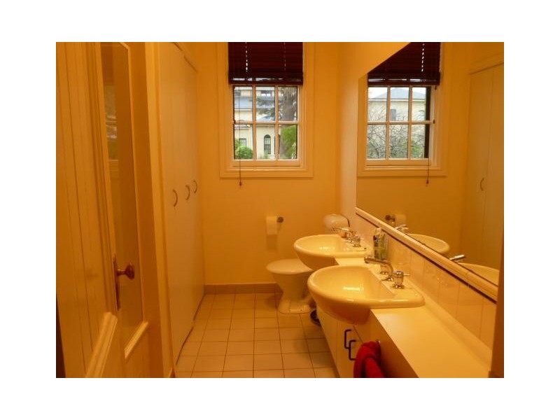 66 Wiltshire Drive, Kew VIC 3101