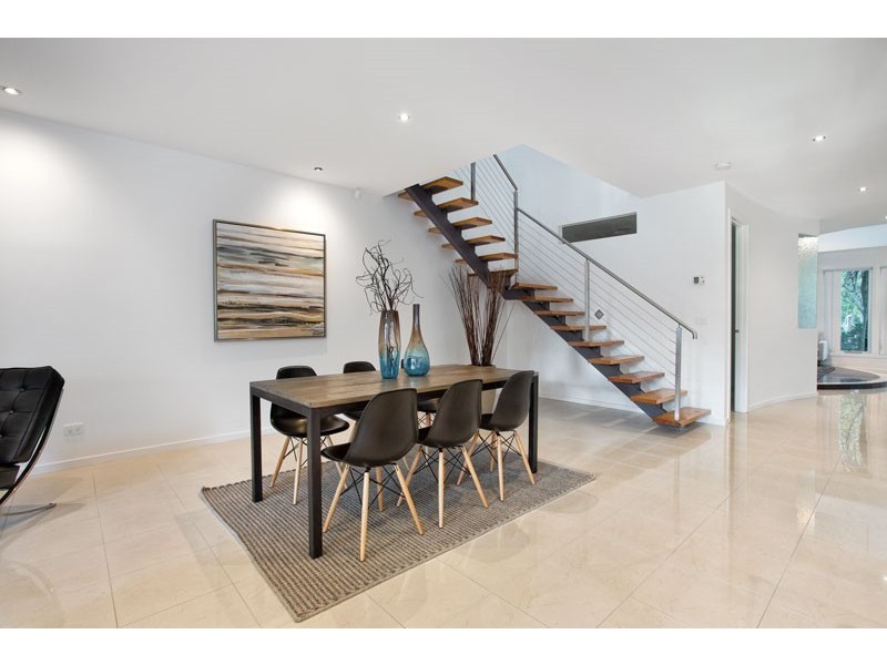 69 Newton Street, Kensington VIC 3031