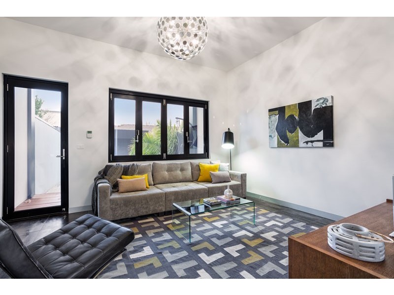 129 Rankins Road, Kensington VIC 3031