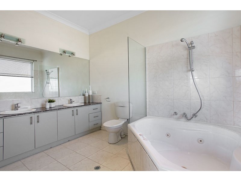 4/155 Mount Alexander Road, Flemington VIC 3031