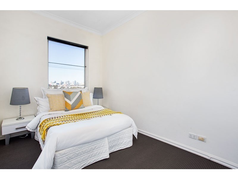 4/155 Mount Alexander Road, Flemington VIC 3031