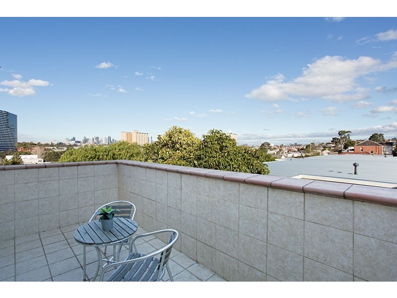 4/155 Mount Alexander Road, Flemington VIC 3031