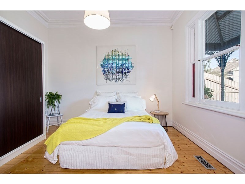 14 Gordon Crescent, Kensington VIC 3031