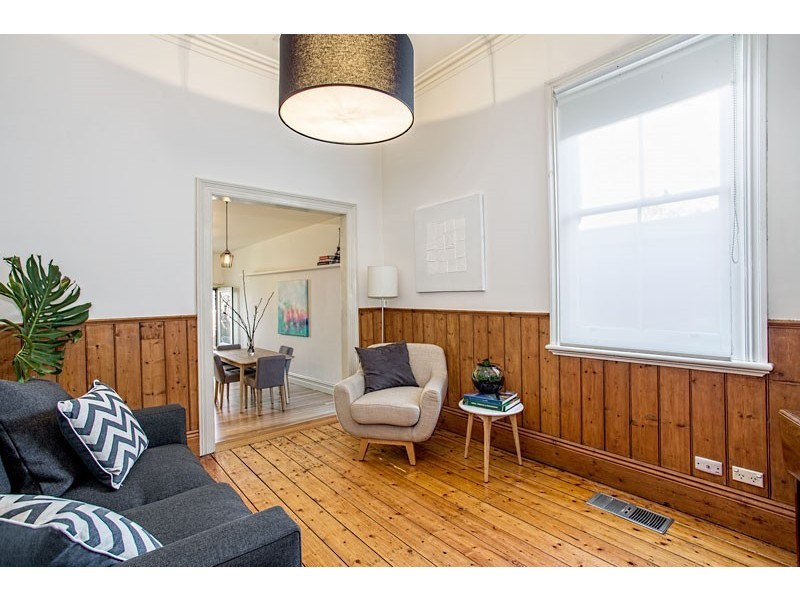 14 Gordon Crescent, Kensington VIC 3031