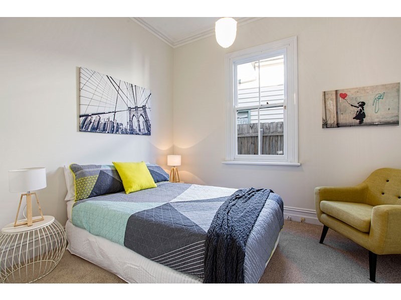 14 Gordon Crescent, Kensington VIC 3031