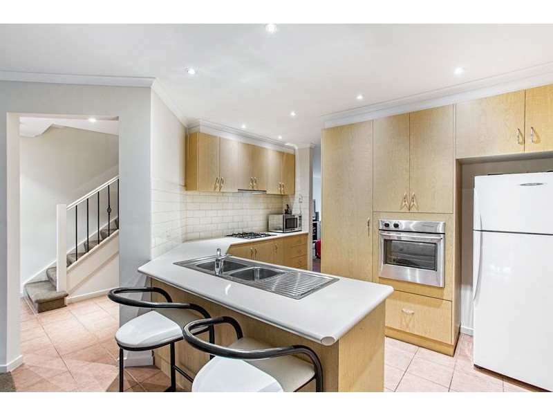 11 Baulderstone Walk, Kensington VIC 3031