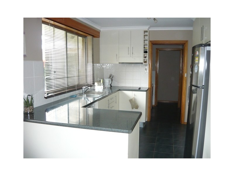 1 Morton Avenue, Drouin VIC 3818