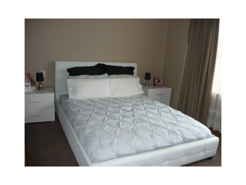 1 Morton Avenue, Drouin VIC 3818