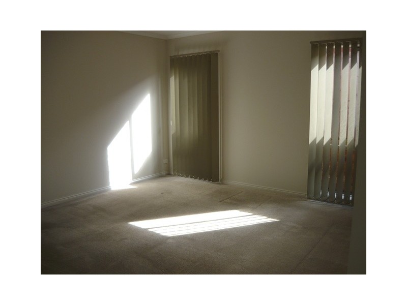 1/14 Grandview Close, Drouin VIC 3818