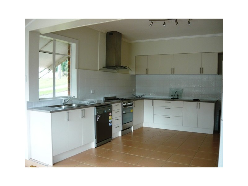 885 Princes Way, Drouin VIC 3818