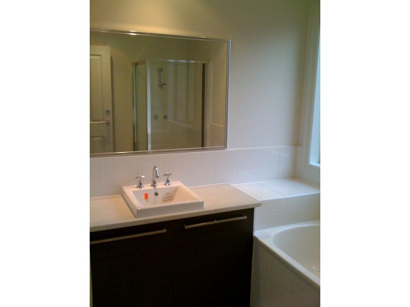 8 Richie Court, Drouin VIC 3818