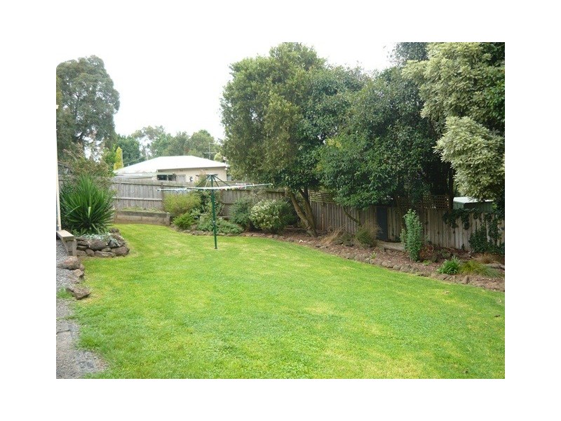 2 Pioneer Street, Warragul VIC 3820