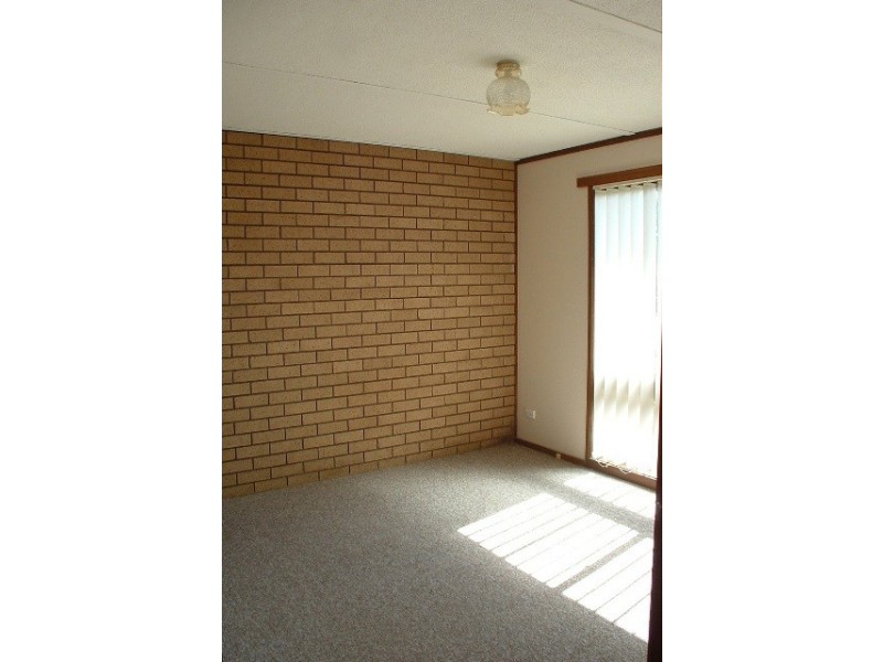 4/2-4 Morton Avenue, Drouin VIC 3818