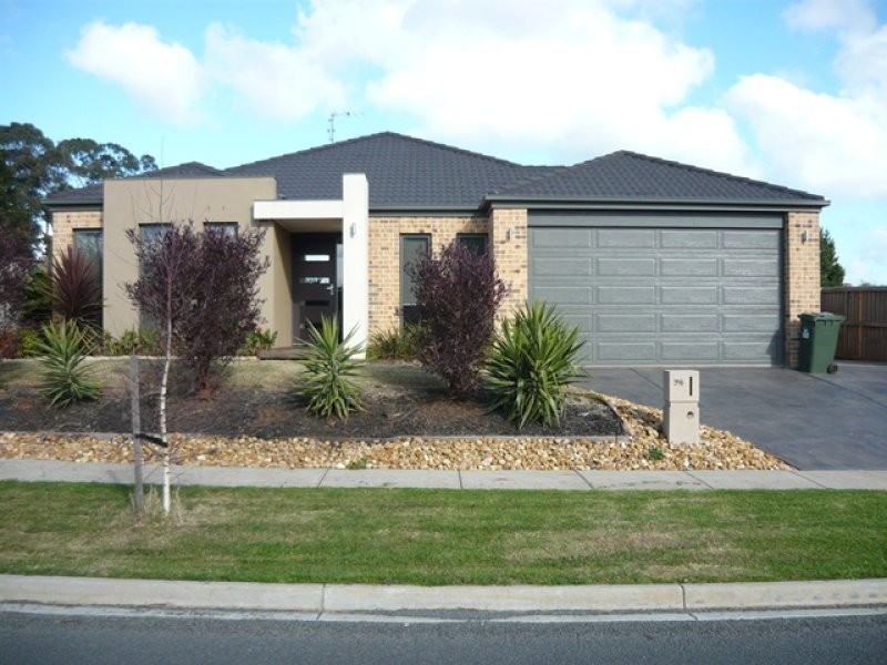 96 Longwarry Road, Drouin VIC 3818