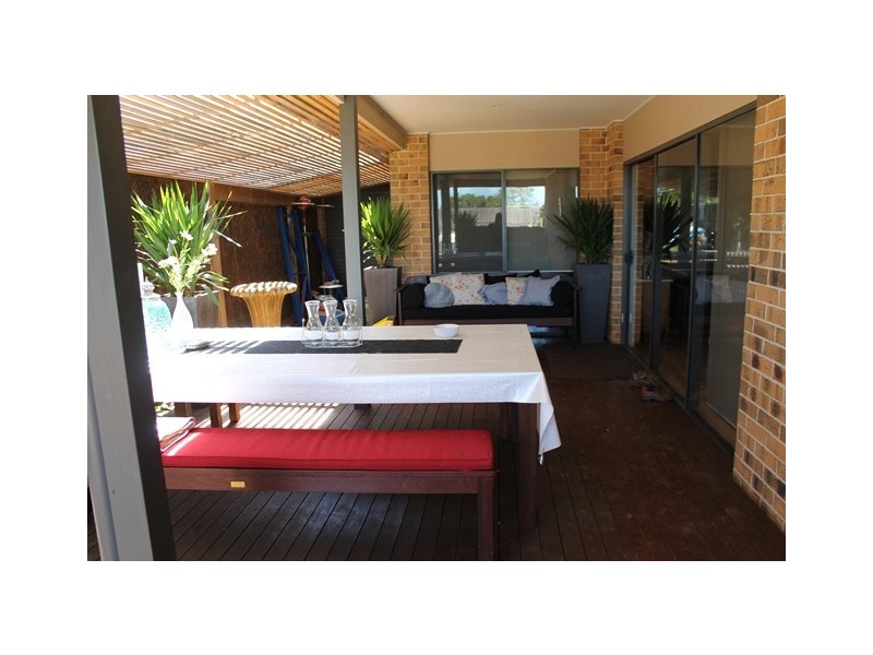 96 Longwarry Road, Drouin VIC 3818