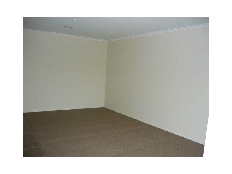 22 Clifford Drive, Drouin VIC 3818