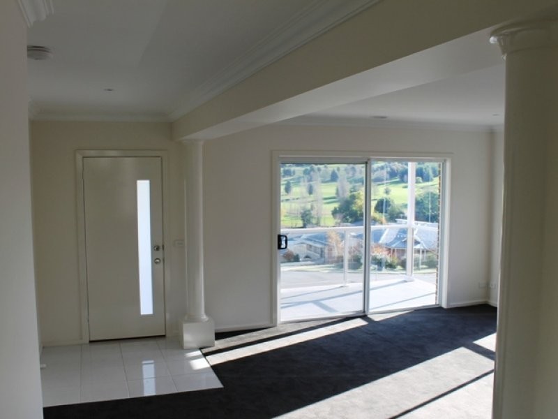 182 Bowen Street, Warragul VIC 3820