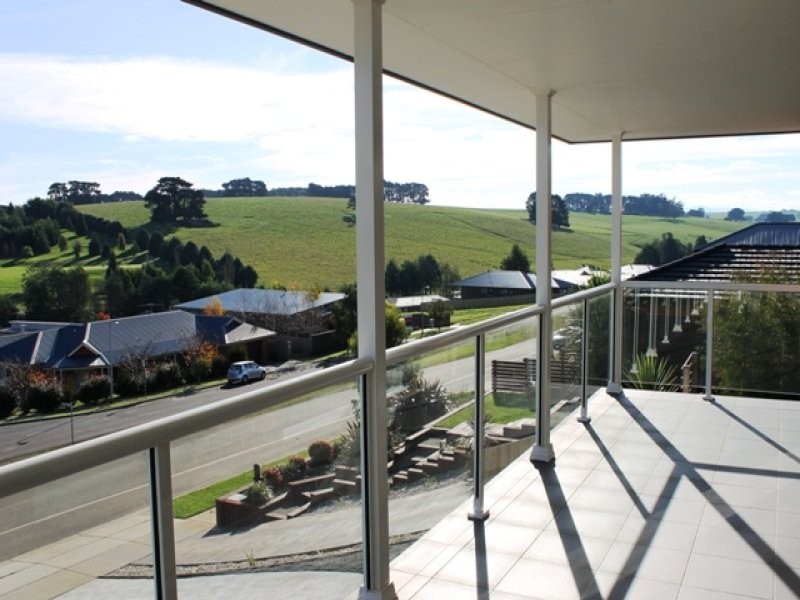 182 Bowen Street, Warragul VIC 3820