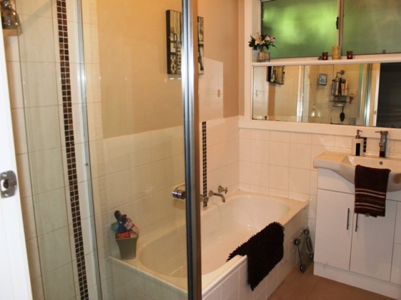 215 Princes Way, Drouin VIC 3818