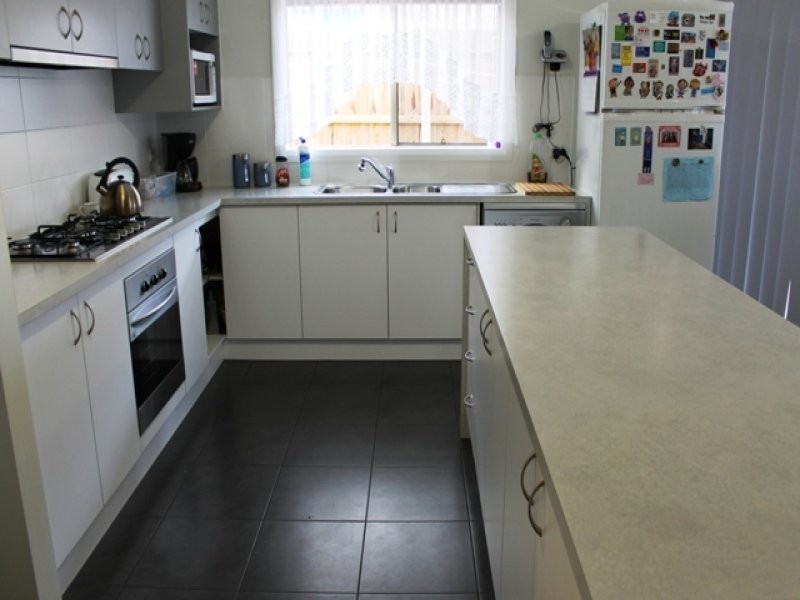 5 Azalea Avenue, Pakenham VIC 3810