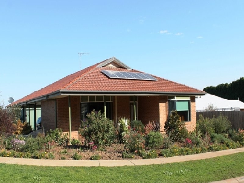 10 Evergreen Close, Drouin VIC 3818