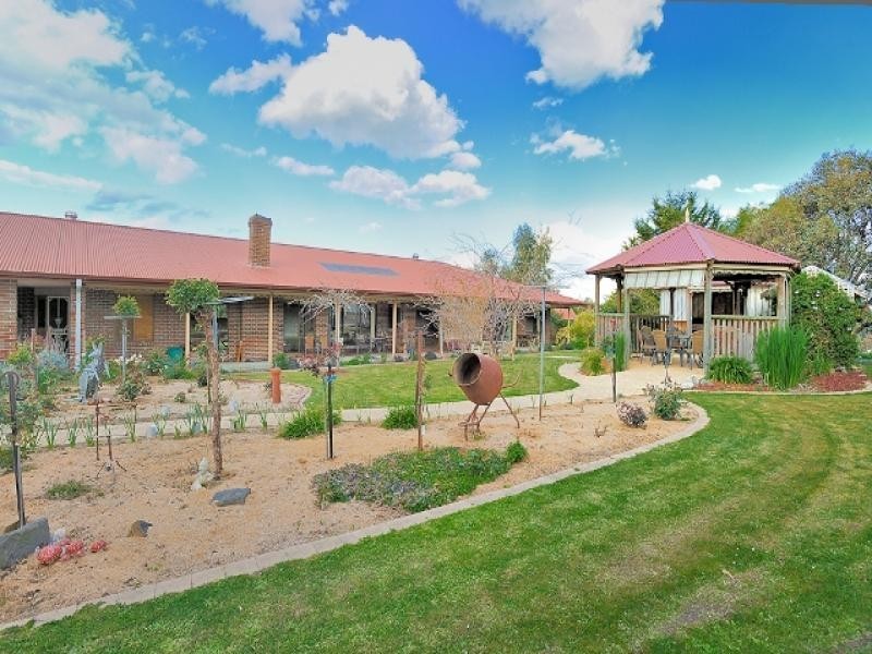 891 Princes Way, Drouin VIC 3818