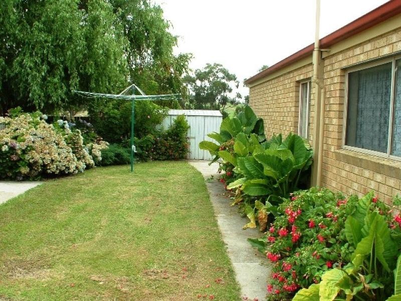 1 Robyn Court, Drouin VIC 3818