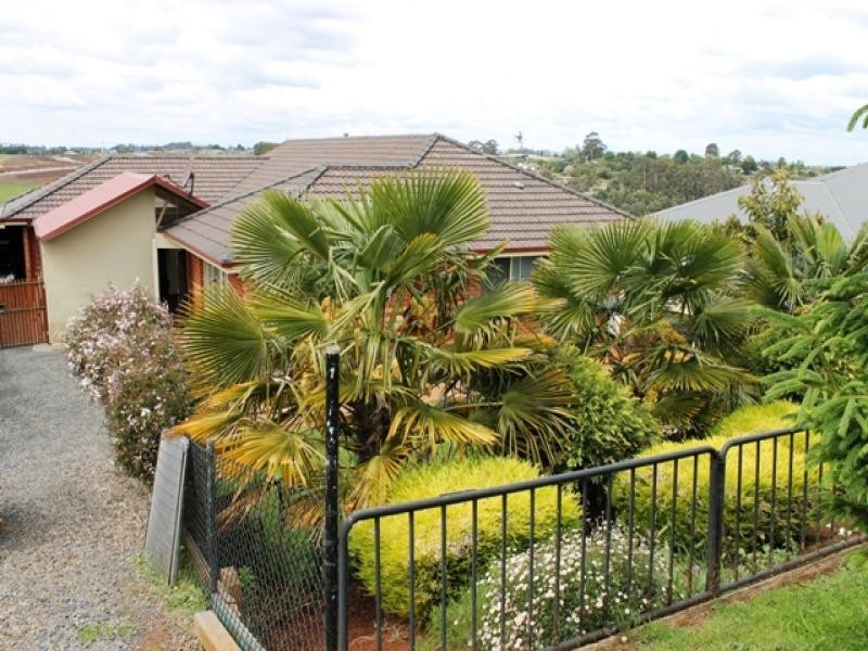 15 Cypress Court, Drouin VIC 3818
