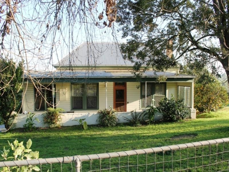 111 Shillinglaw Road, Drouin VIC 3818
