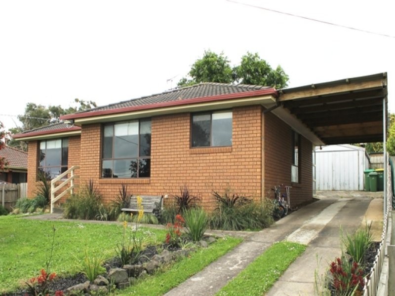 10 Kevis Court, Garfield VIC 3814