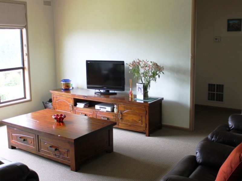 10 Kevis Court, Garfield VIC 3814