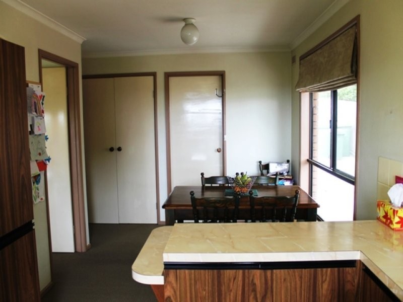 10 Kevis Court, Garfield VIC 3814