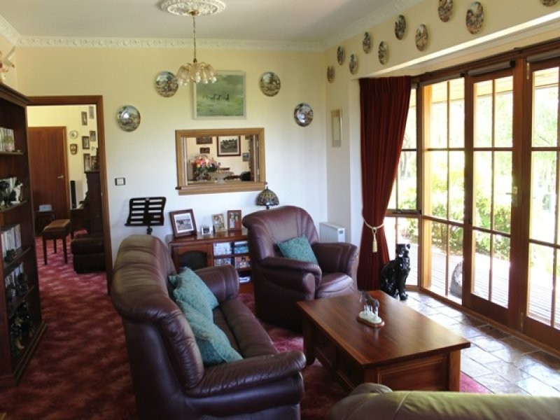 81 McIntyre Road, Nayook VIC 3821