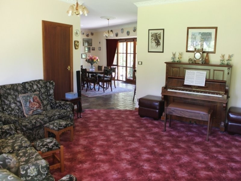 81 McIntyre Road, Nayook VIC 3821