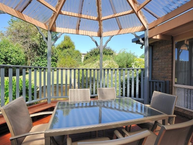 30 Darnum Street, Drouin VIC 3818
