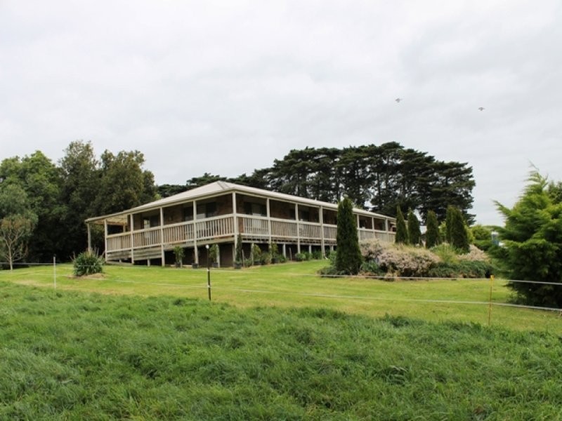 11 Roy Street, Loch VIC 3945