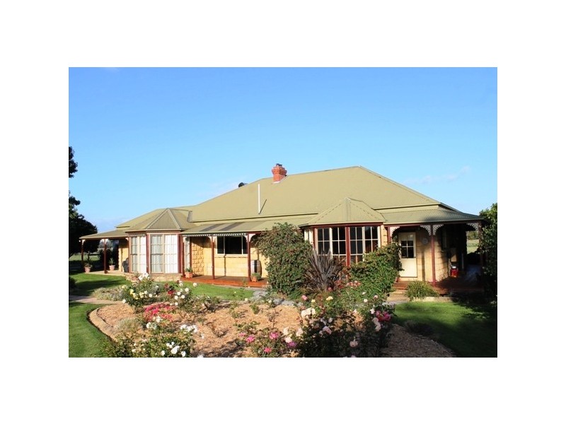 140 Pine Grove Road, Poowong North VIC 3988