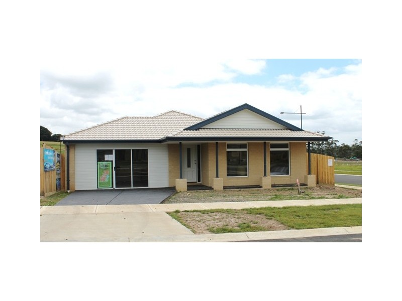 505 Summerhill Boulevard, Drouin VIC 3818