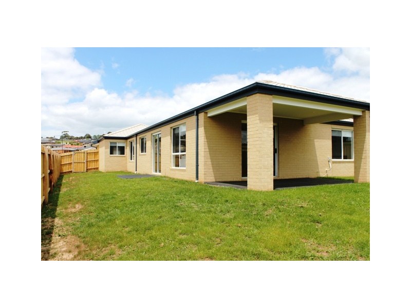 505 Summerhill Boulevard, Drouin VIC 3818