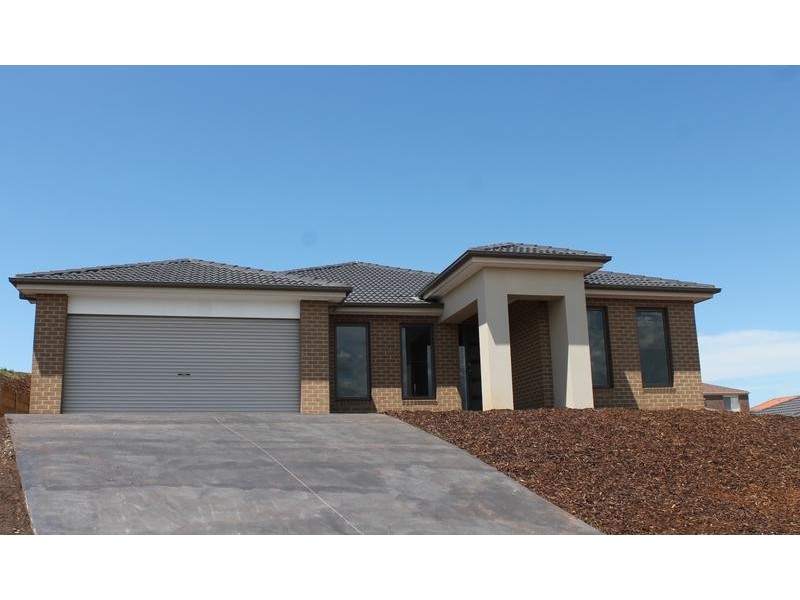 3 Kensington Square, Drouin VIC 3818